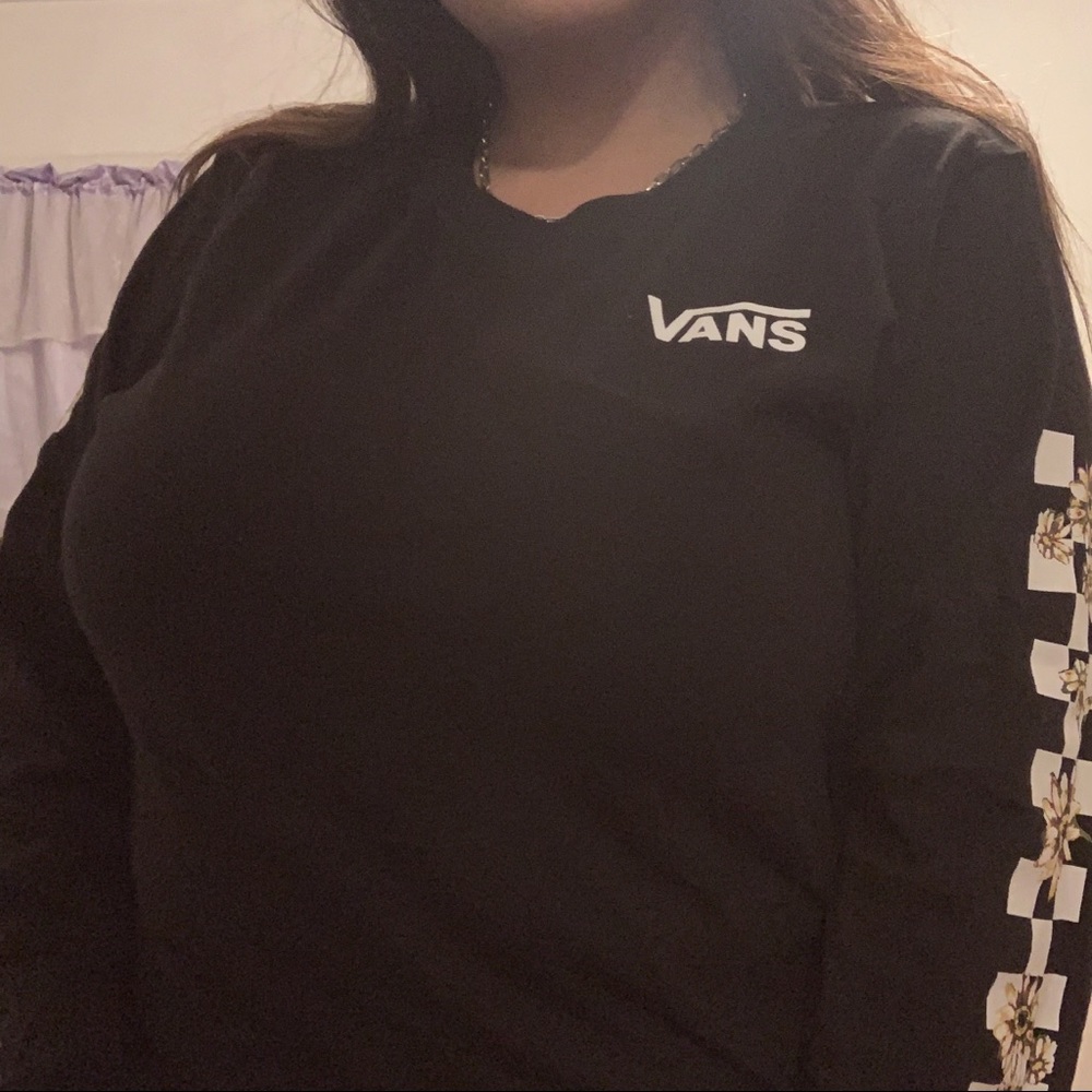 vans checkered flower long sleeve tee ♡ NWOT